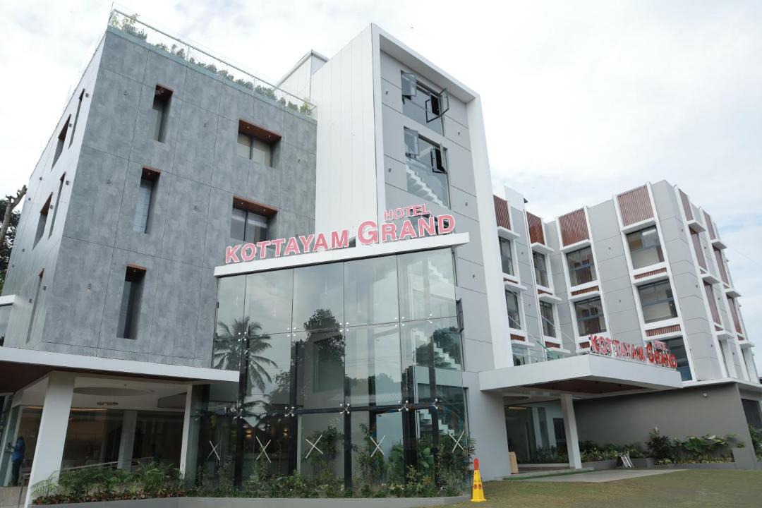 Photo of Buildings in Aymanam