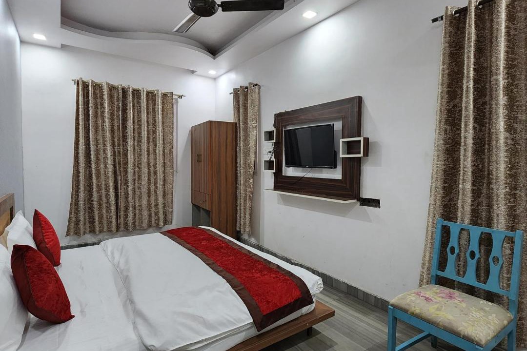 Photo of Bedroom in Dariyaganj