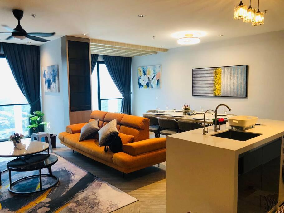 Photo of Livingroom in Tropicana