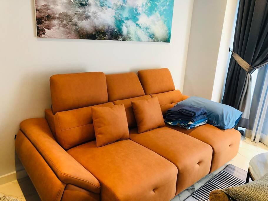 Photo of Livingroom in Tropicana