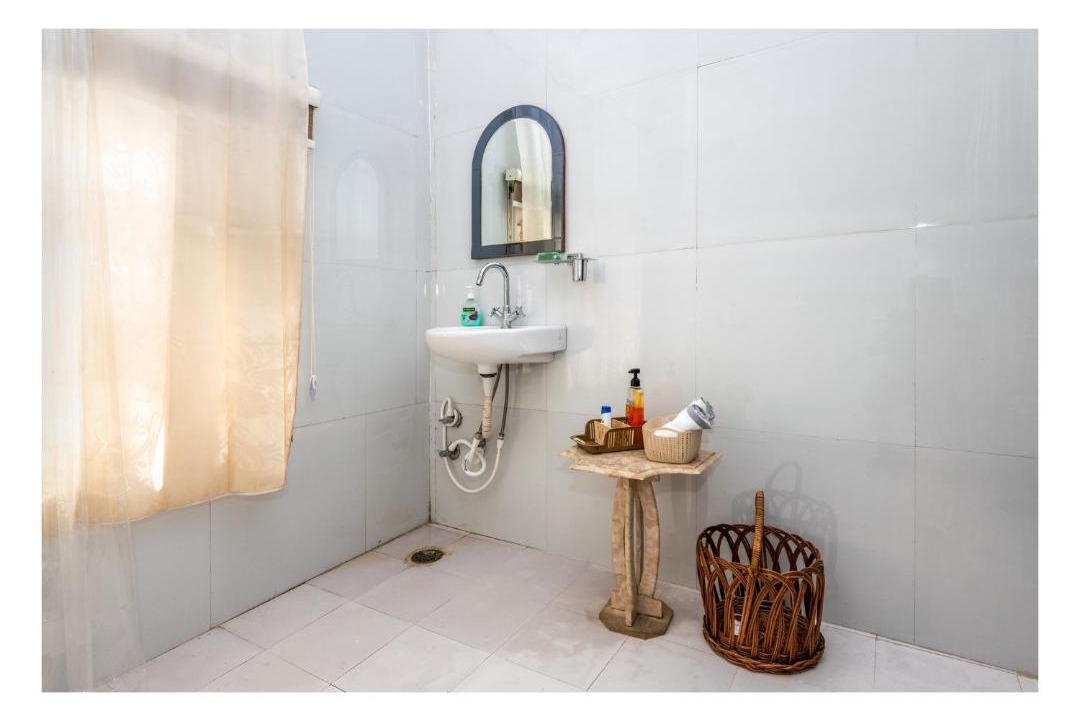 Photo of Bathroom in Surwaya