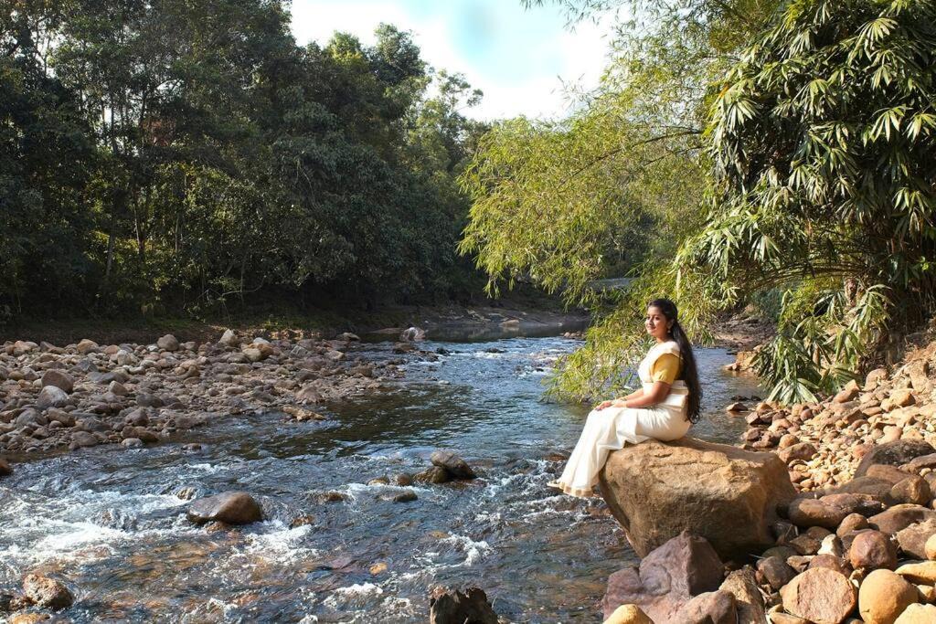 Photo of Others in Ponmundi