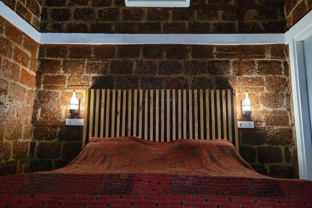 Photo of Bedroom in Timbholi