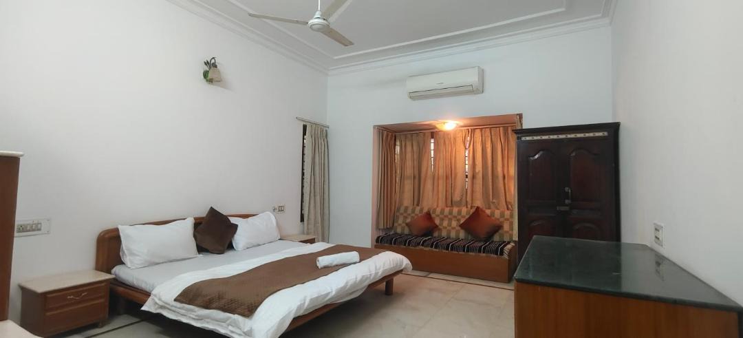 Photo of Bedroom in Gandhinagar