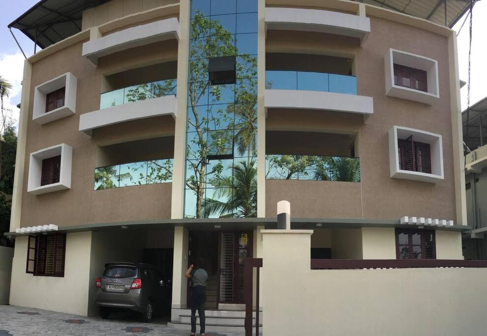 Photo of Buildings in Nedumangad