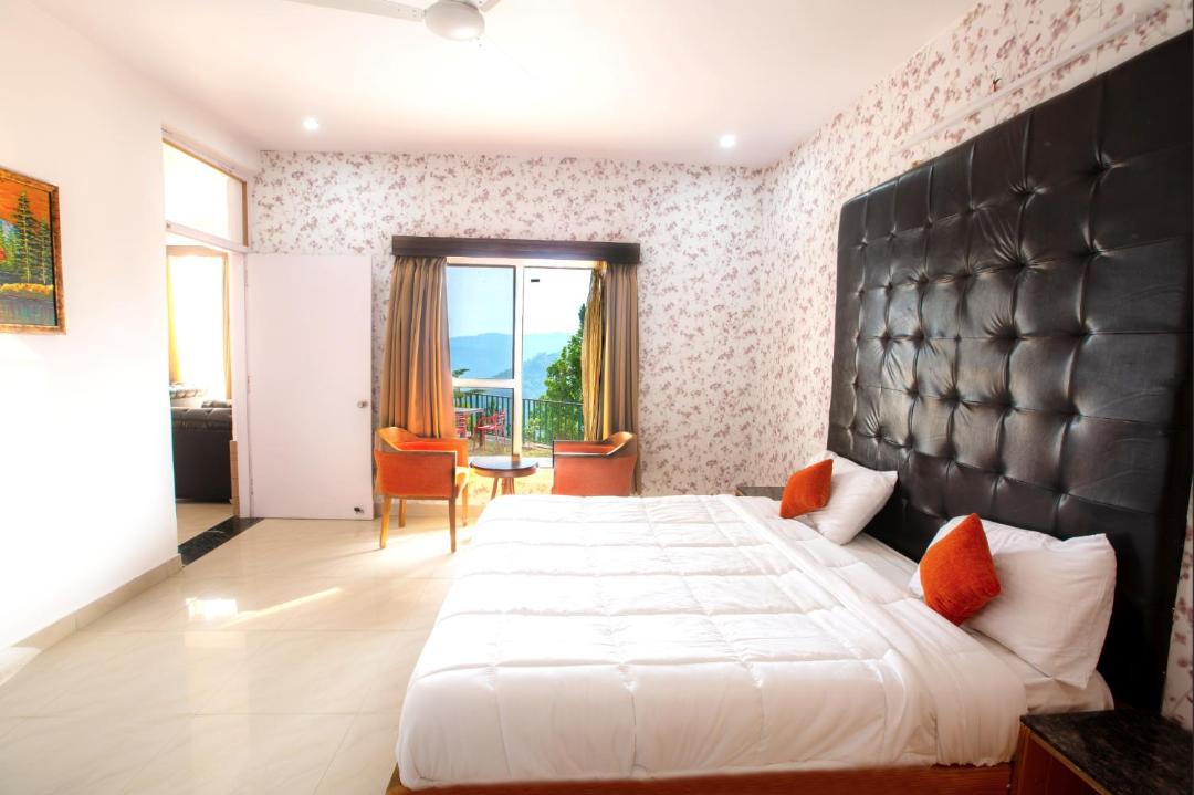 Photo of Bedroom in Lansdowne