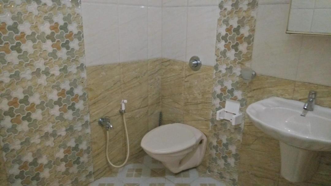 Photo of Bathroom in Adyar