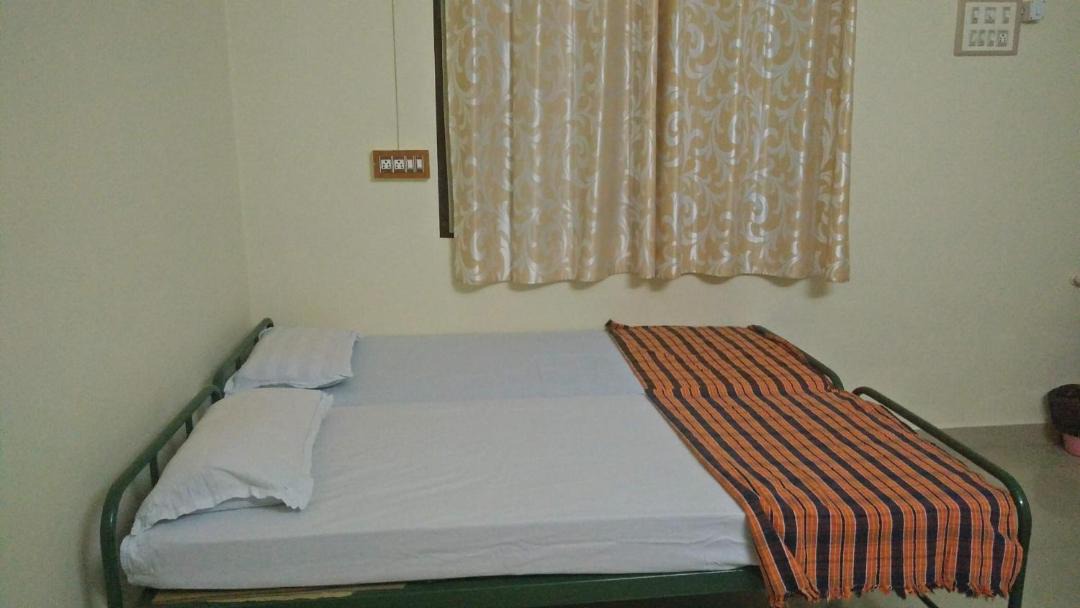 Photo of Bedroom in Adyar