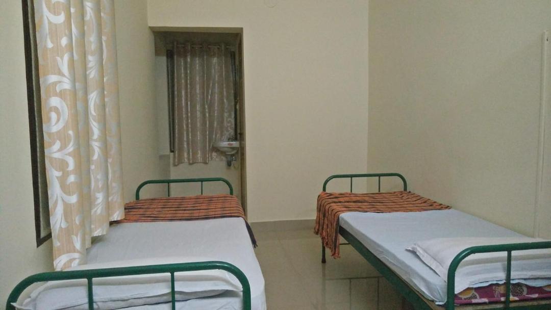 Photo of Bedroom in Adyar