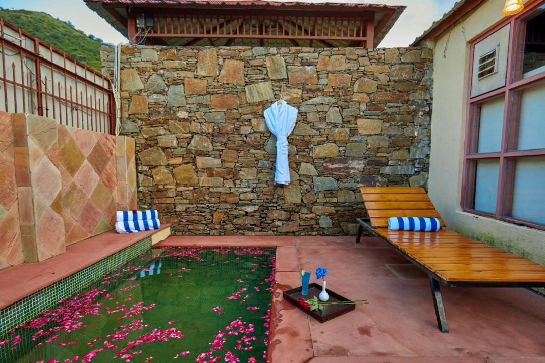 Photo of Others in Bedla