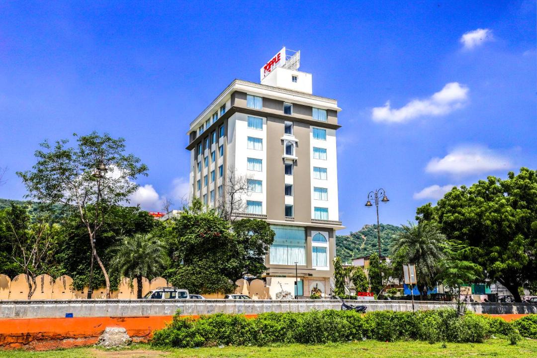 Photo of Buildings in Amer Fort Road