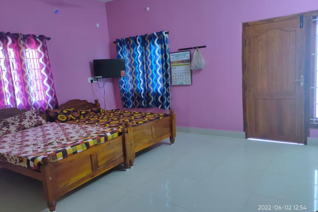 Photo of Bedroom in Courtallam