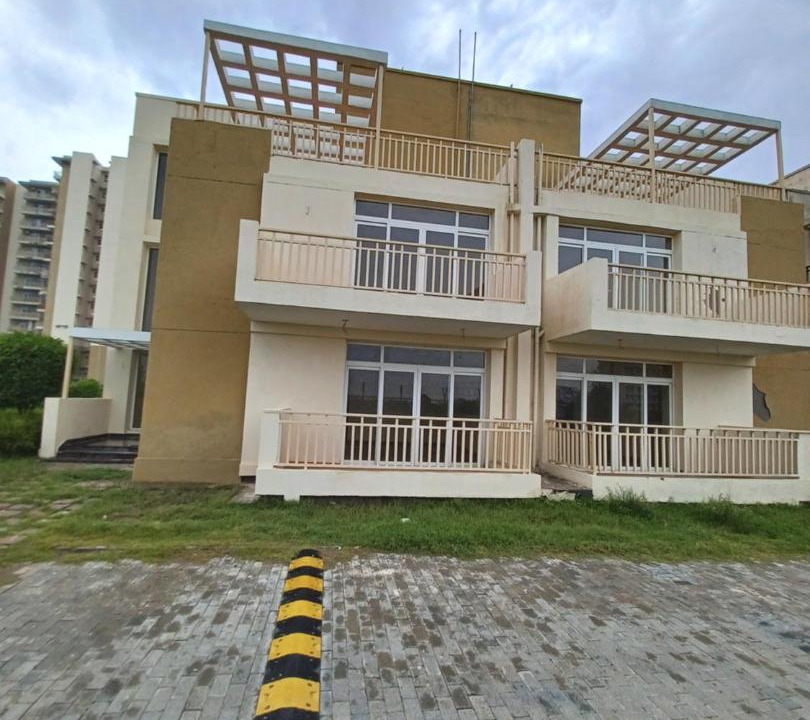 Photo of Buildings in Gurugram