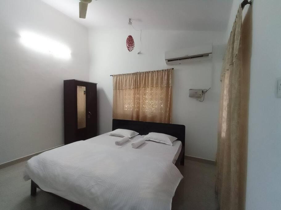 Photo of Bedroom in Candolim