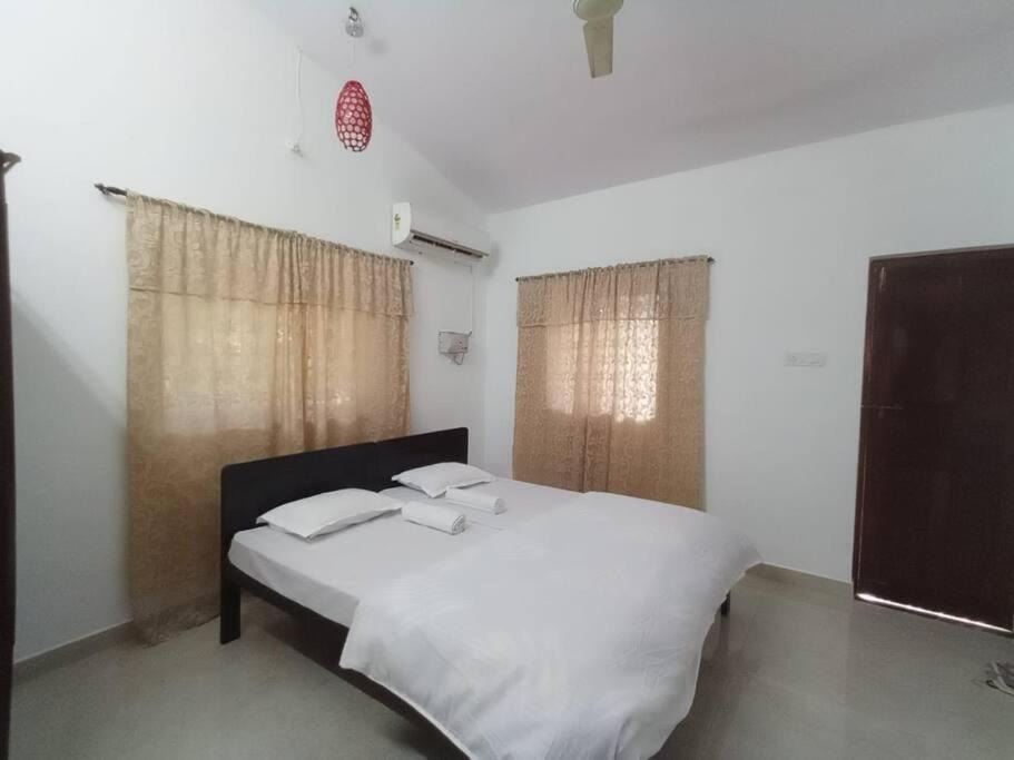 Photo of Bedroom in Candolim