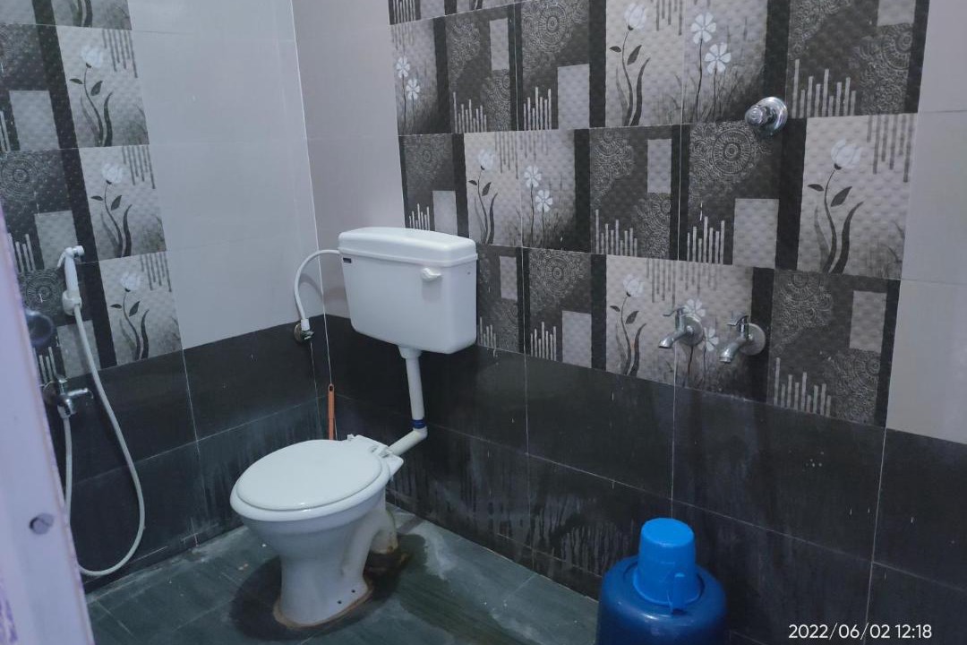 Photo of Bathroom in Courtallam