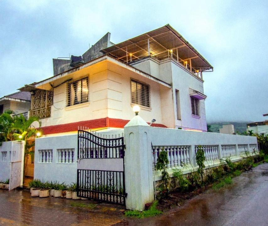 Photo of Buildings in Lonavala