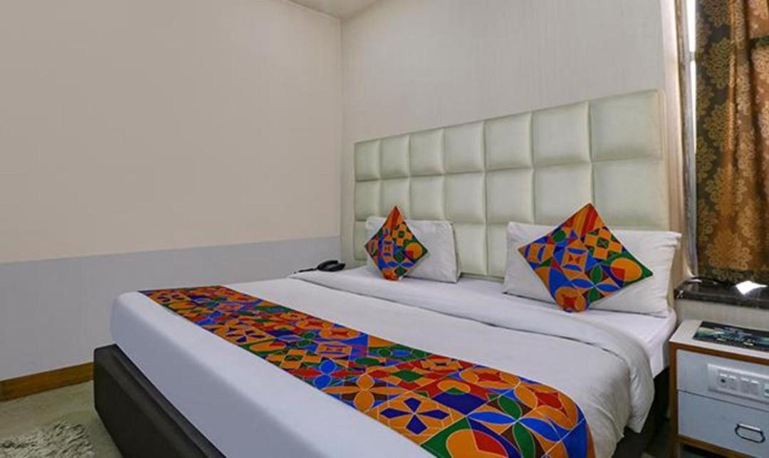 Photo of Bedroom in Sector 70