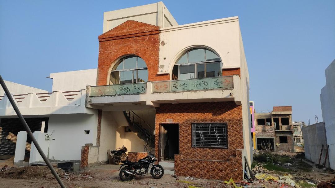 Photo of Buildings in Rajpipla