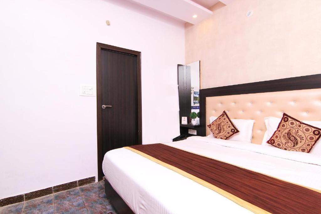 Photo of Bedroom in Charbagh
