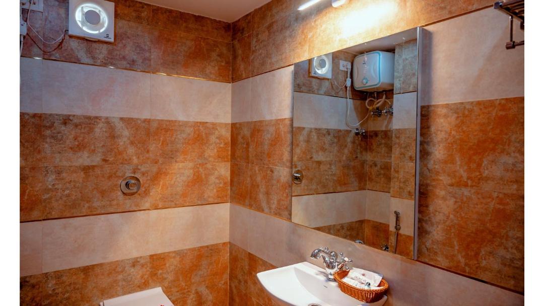 Photo of Bathroom in Rampur Hat