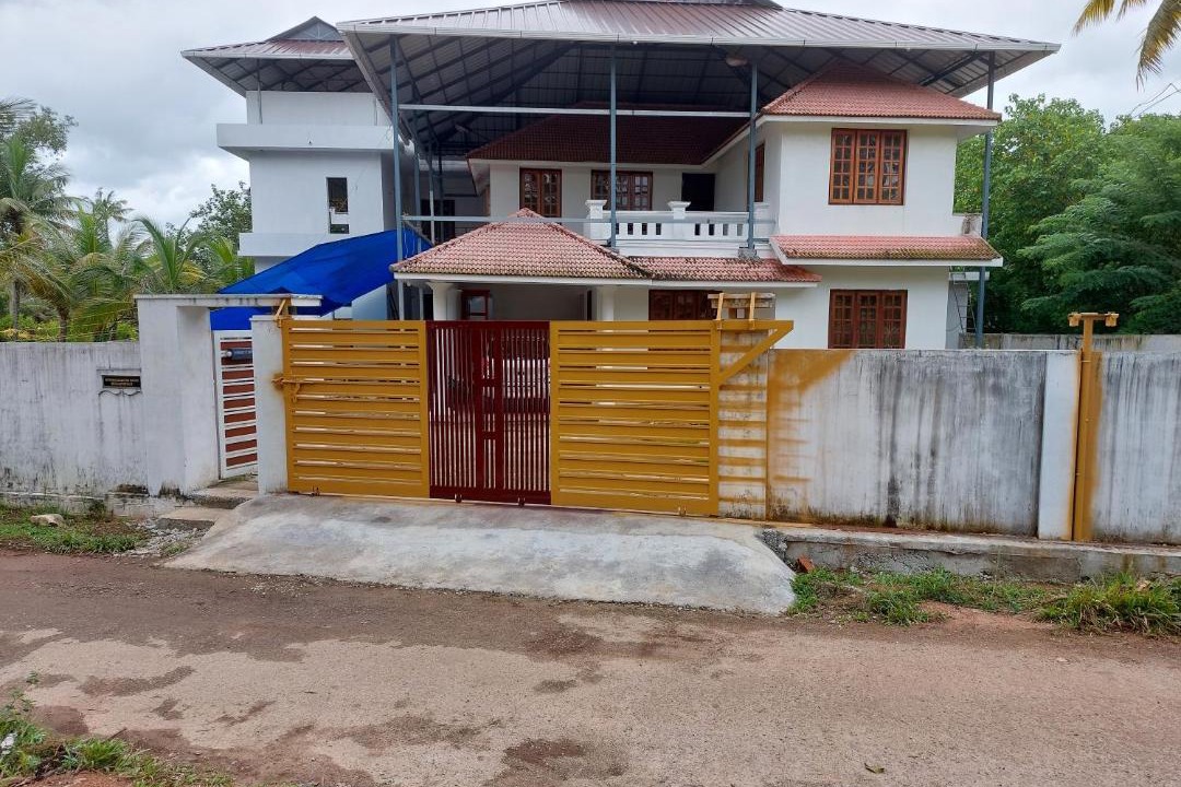 Photo of Buildings in Munroe Island