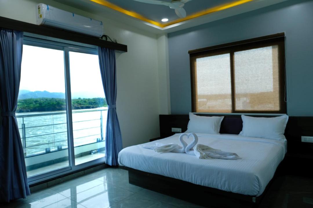 Photo of Bedroom in Rajpipla