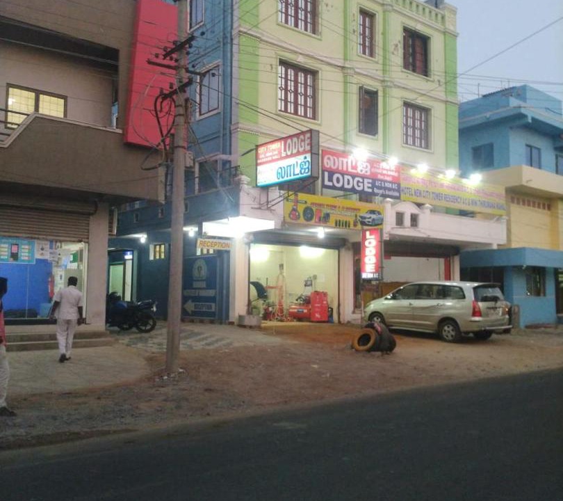 Photo of Buildings in Tiruchendur