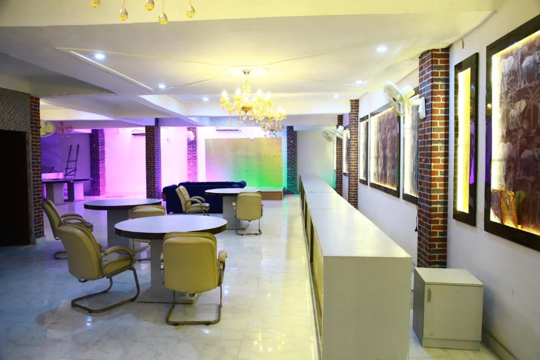 Photo of Livingroom in Sector 70
