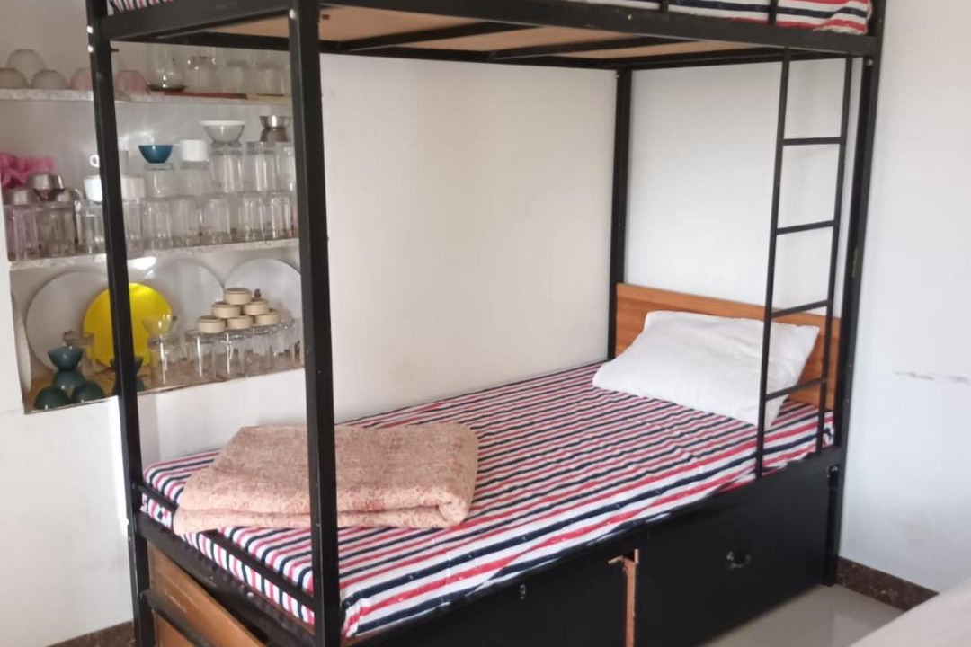 Photo of Bedroom in Desuri