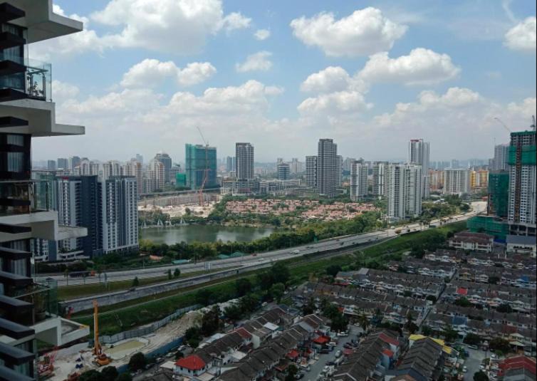 Photo of Buildings in Usj 1