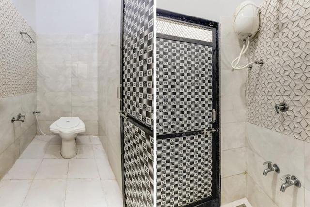 Photo of Bathroom in Rajpipla