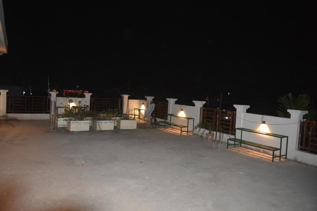 Photo of Buildings in Sualkuchi