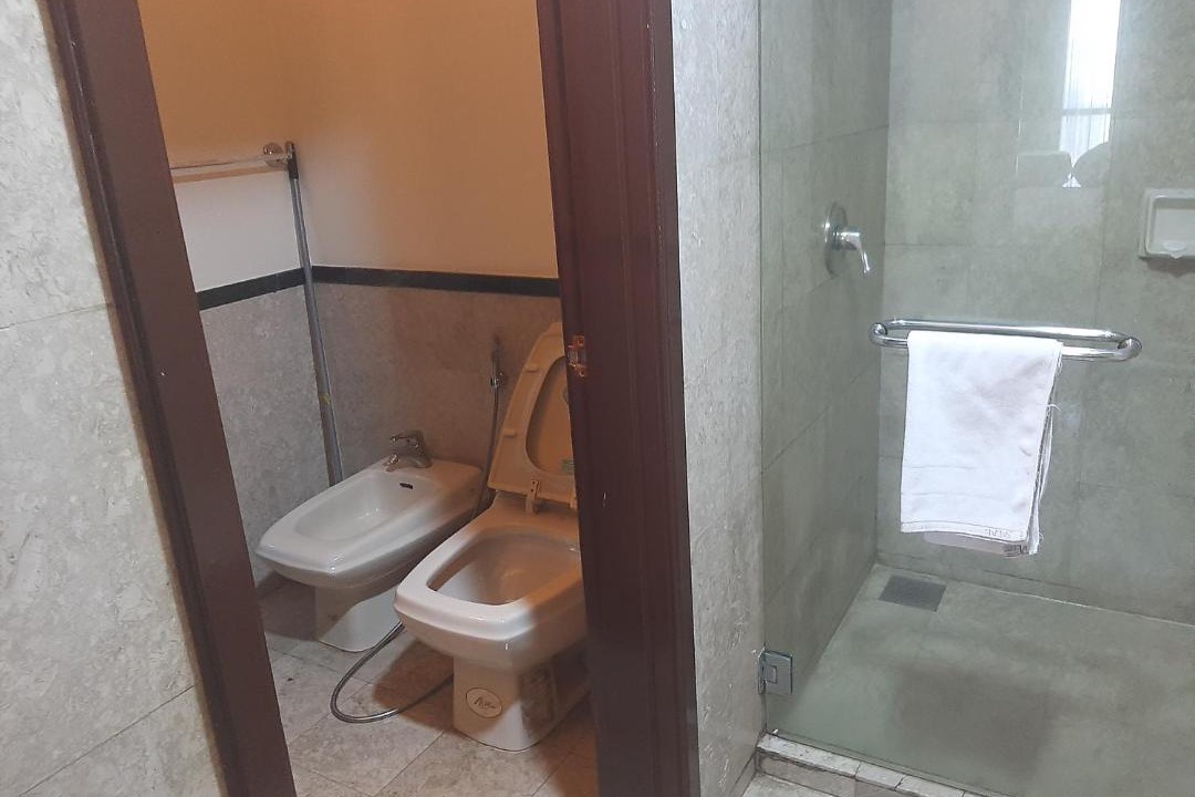 Photo of Bathroom in Imbi