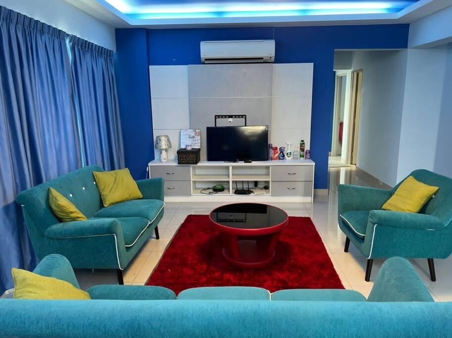 Photo of Livingroom in Usj 21