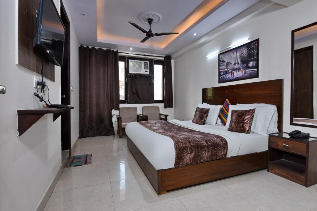 Photo of Bedroom in Sector 27