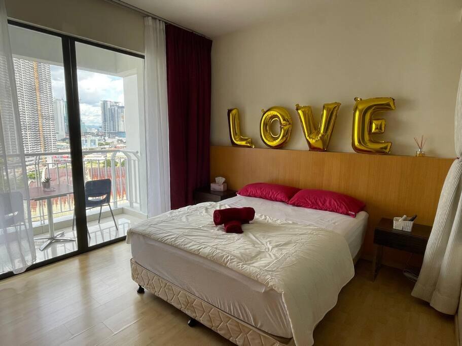Photo of Bedroom in Taman Kobena