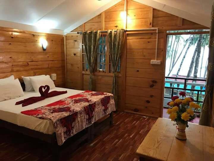 Photo of Bedroom in Cola