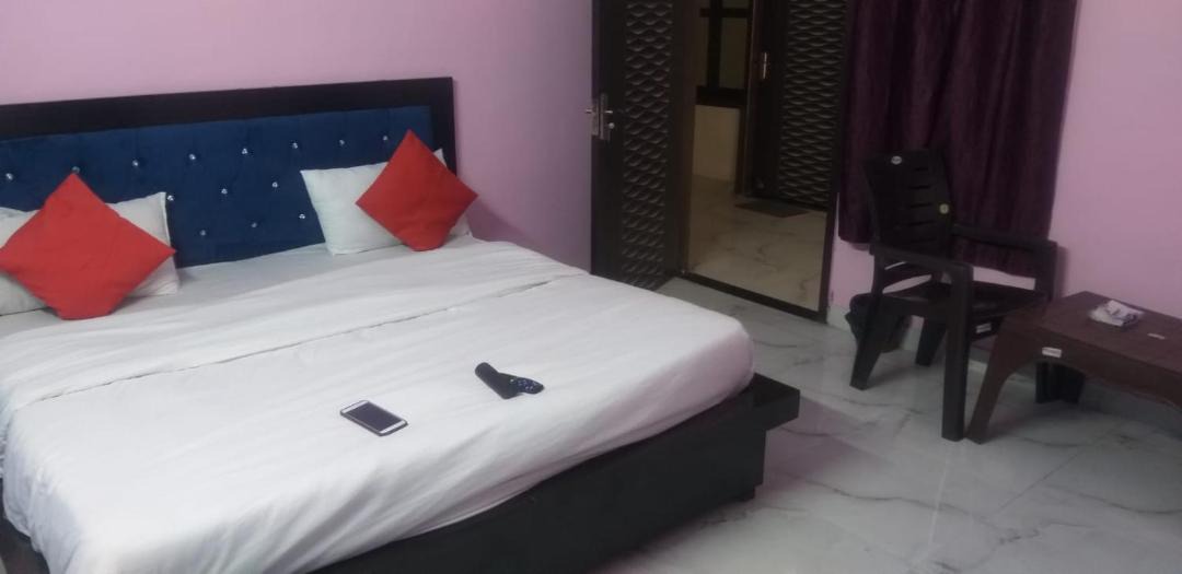 Photo of Bedroom in Sector 70