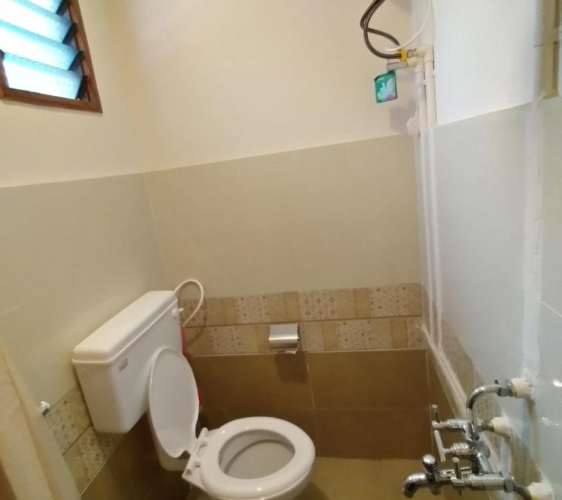 Photo of Bathroom in Fatona