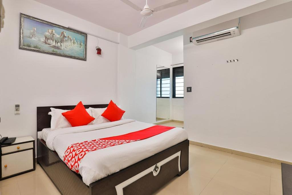 Photo of Bedroom in Kamrej