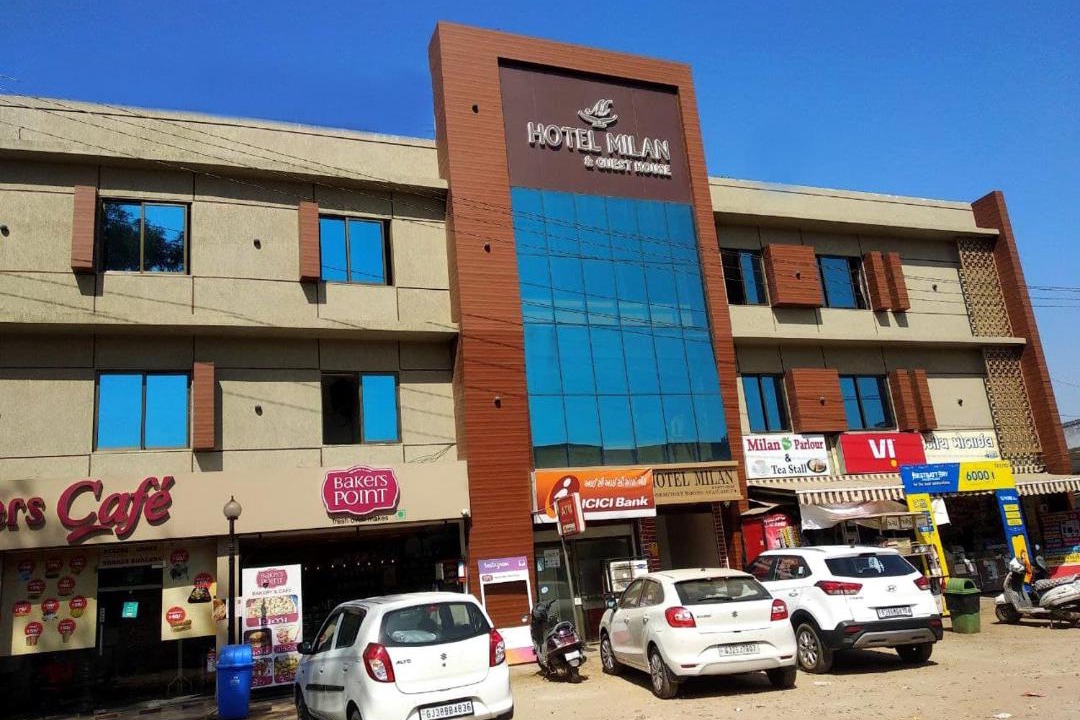 Photo of Buildings in Sarkhej