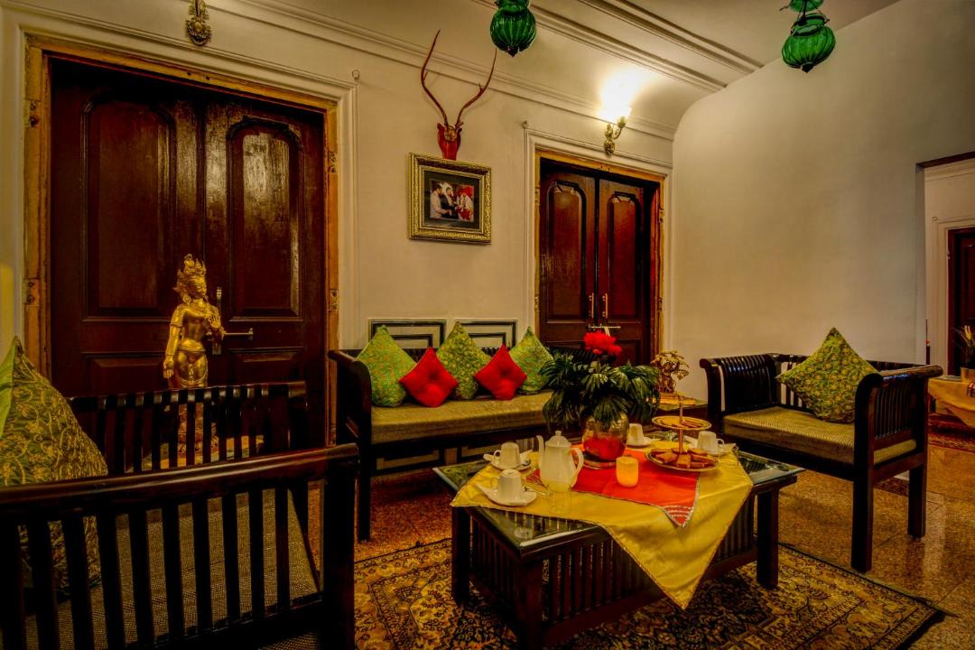 Photo of Livingroom in Pink City