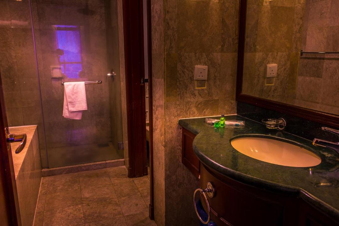 Photo of Bathroom in Imbi