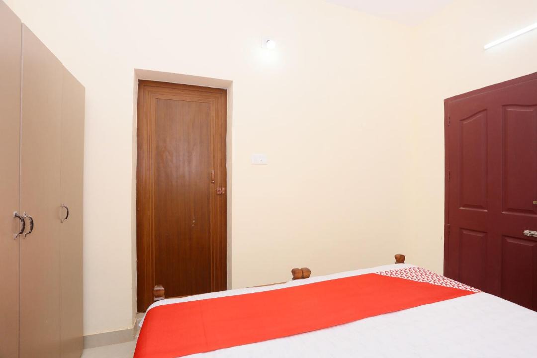 Photo of Bedroom in Thiruvananthapuram