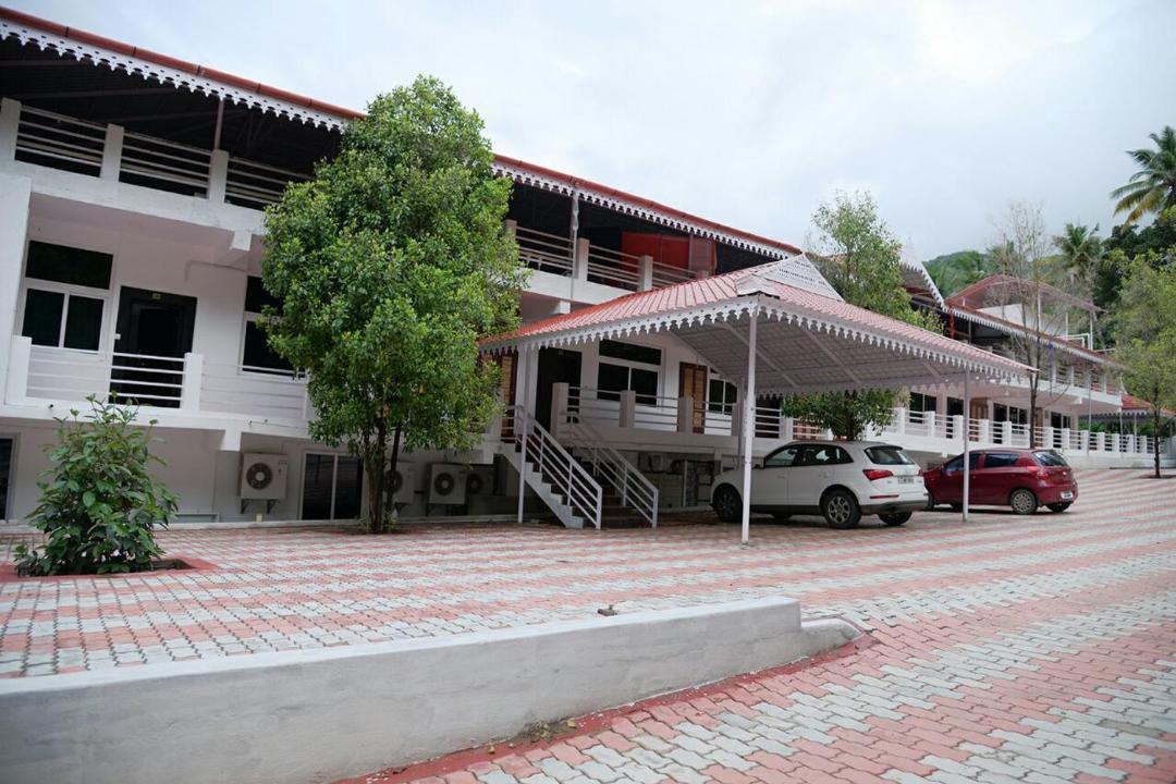 Photo of Others in Courtallam