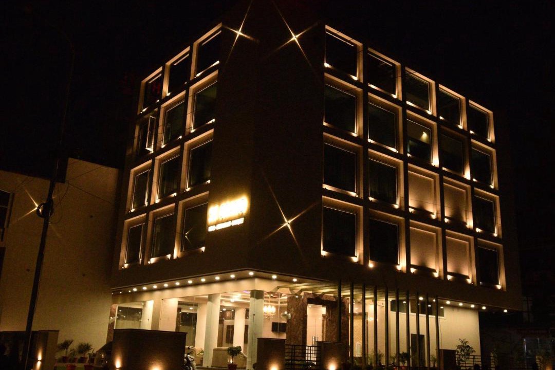 Photo of Buildings in Tonk Road
