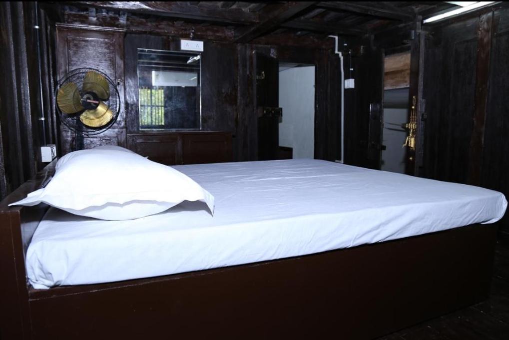 Photo of Bedroom in Kumarakom