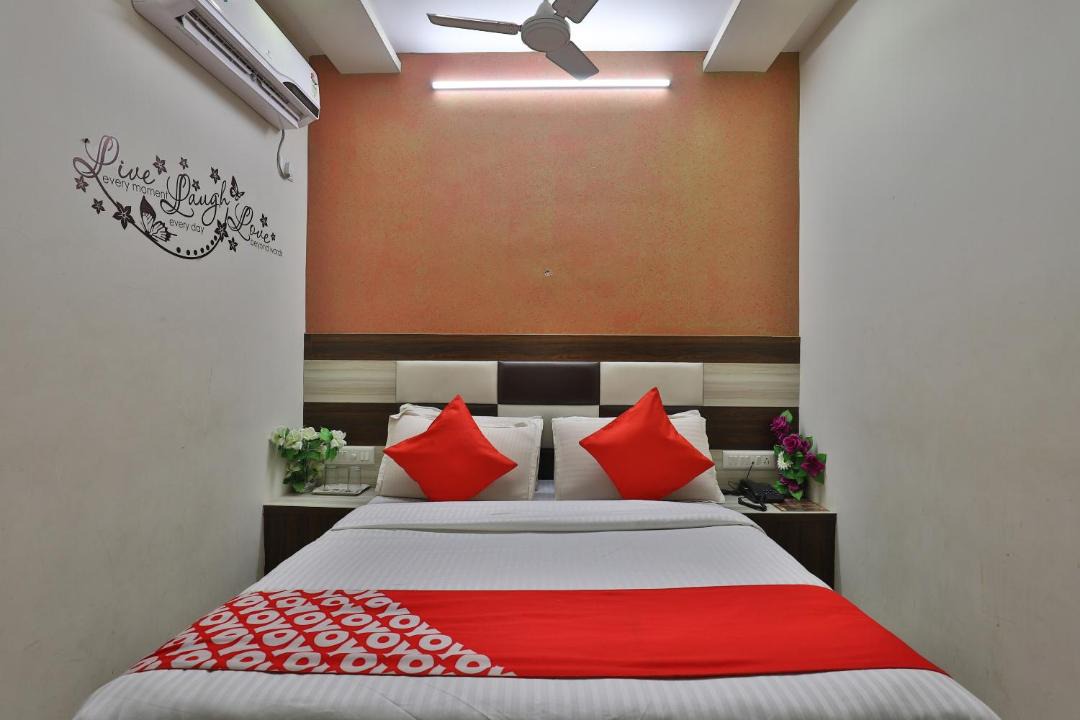 Photo of Bedroom in Navrangpura