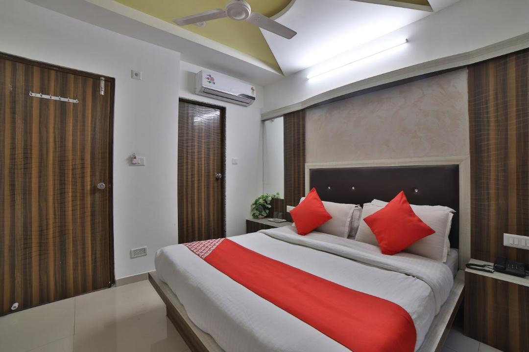 Photo of Bedroom in Navrangpura
